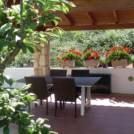 Villa Amelia Metaxata Екстер'єр фото